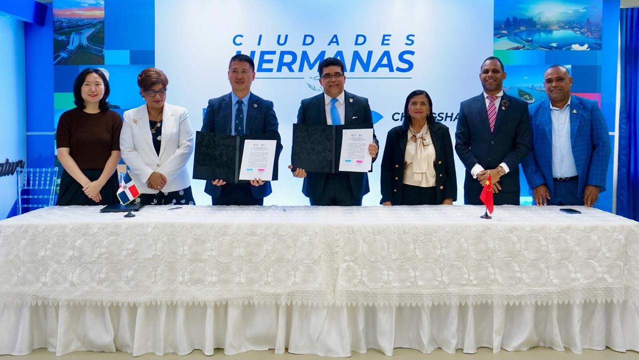 Mirex Rd MIREX facilita hermanamiento entre los municipio Santo Domingo Este de ...